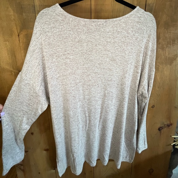 Lightweight Sweater - Picture 2 of 7